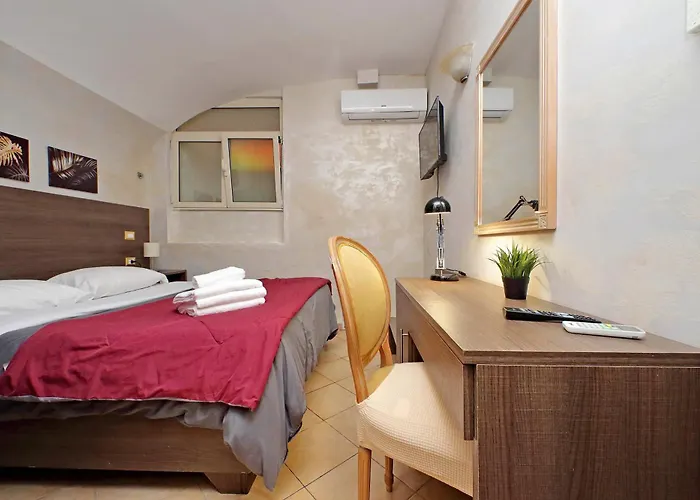 Apartment Gallery *