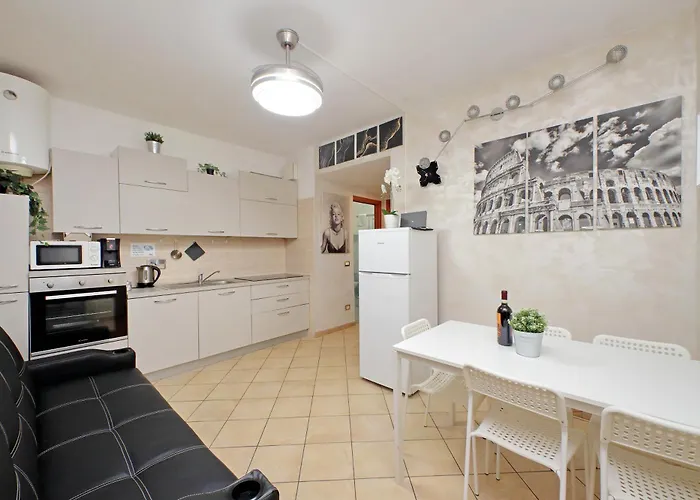 Gallery Apartment *